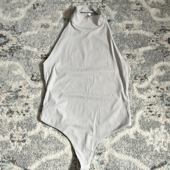 Victoria’s Secret Sport Mock Neck Ribbed Bodysuit - Picture 1 of 7